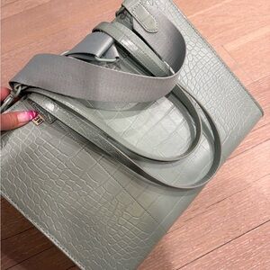 BEIS Croc-Embossed Laptop Tote in Eucalyptus Green - Excellent Condition